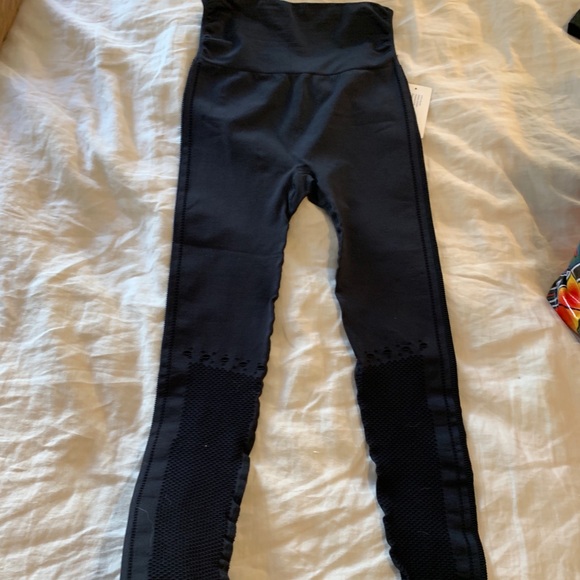 Revolve Bodylanguage  high waisted legging set S - Picture 3 of 7
